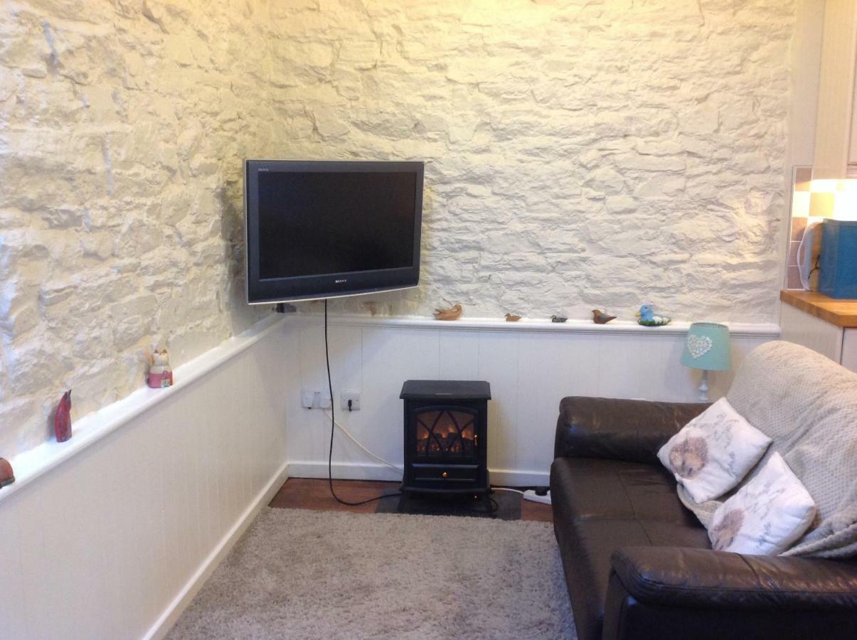 Cwmtwrch Cottage Carmarthen Exteriör bild